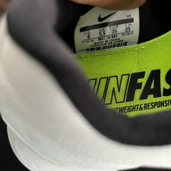 Nike running shoes - Picture 6 of 6